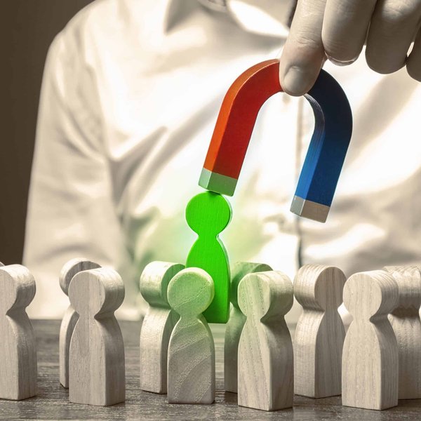 Les astuces pour choisir le meilleur agent immobilier : conseils pour trouver la perle rare