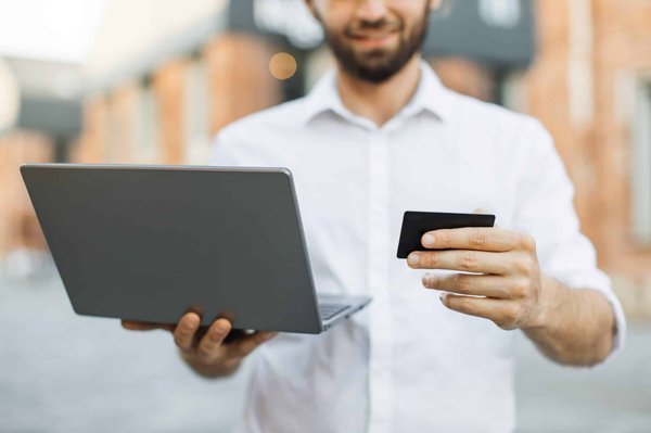 Quels sont les avantages de la banque pro et quels sont les critères pour choisir la meilleure ?