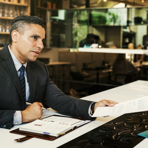 Cabinet d'expert comptable local : les critères de choix à prendre en compte